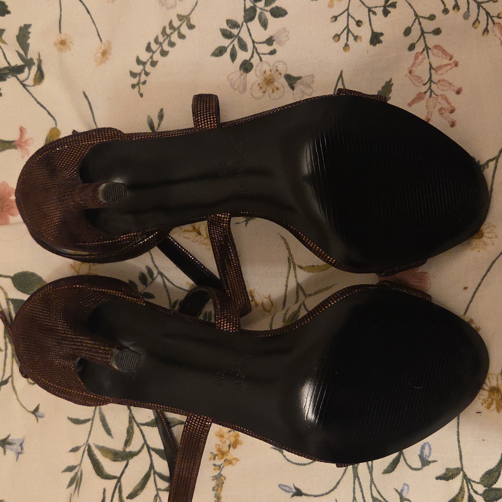 Nine West Women's Bronze Strappy Heels - Picture 4 of 8